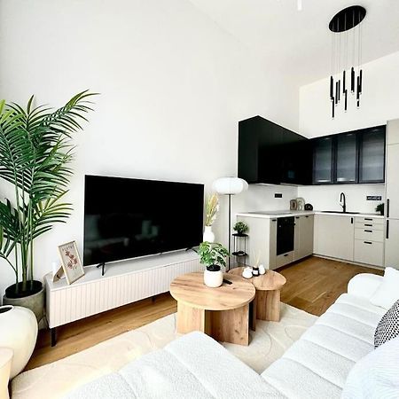 5 Min Dancing House Apartment Prague, Luxury And Modern Exteriér fotografie