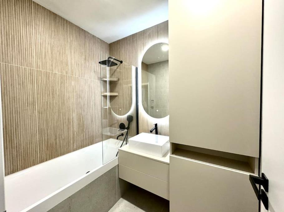 5 Min Dancing House Apartment Prague, Luxury And Modern Exteriér fotografie